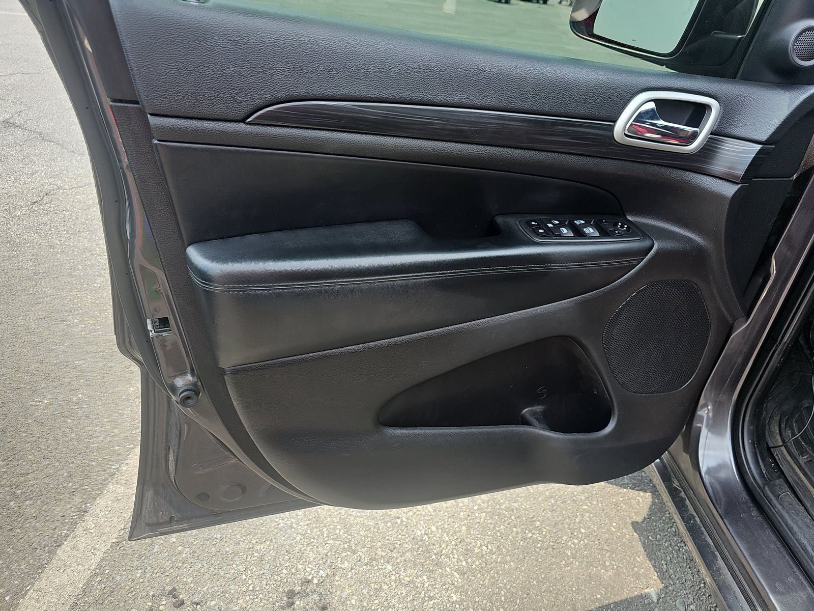 2020 Jeep Grand Cherokee Laredo Altitude Edition AWD