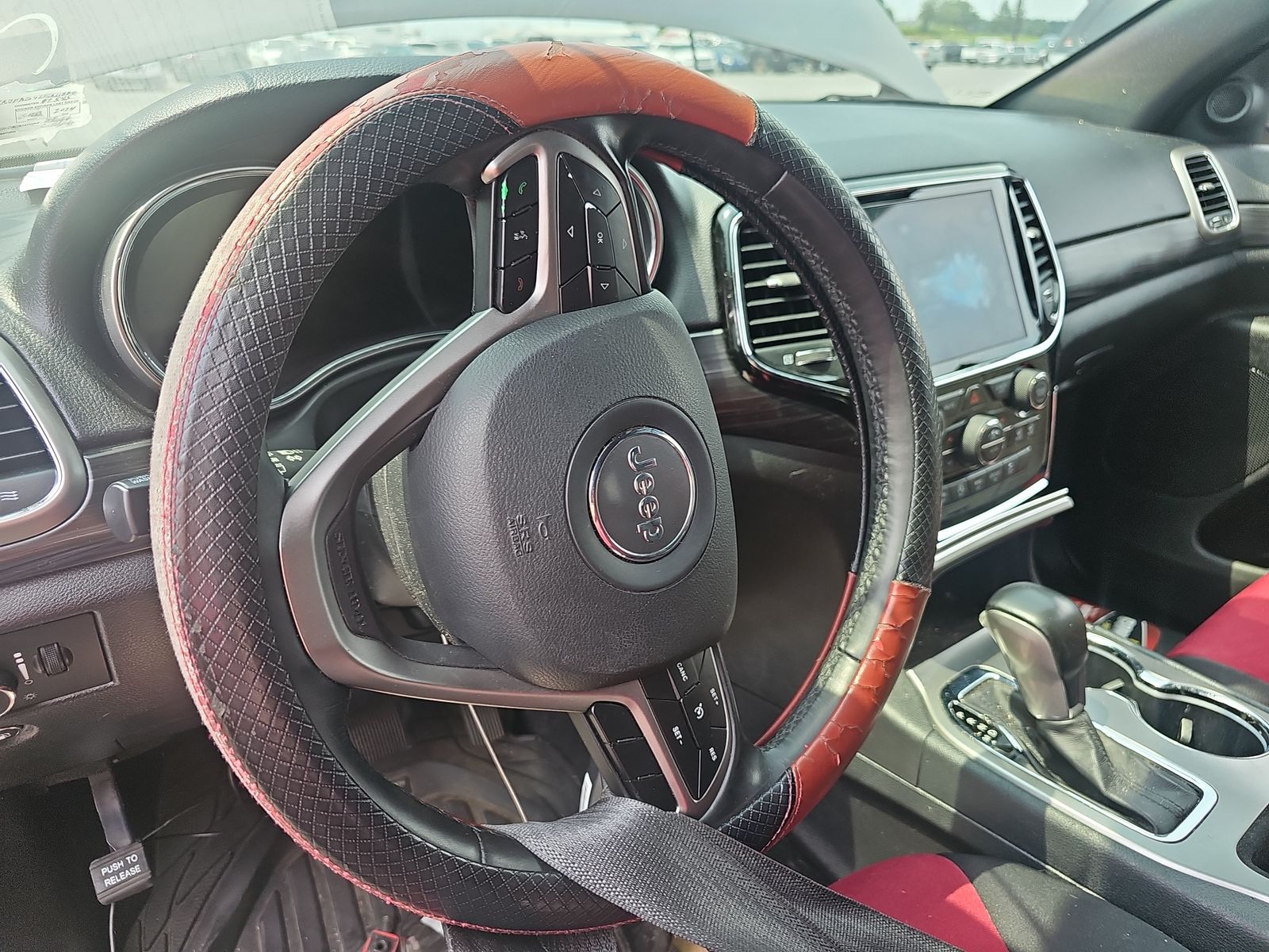 2020 Jeep Grand Cherokee Laredo Altitude Edition AWD