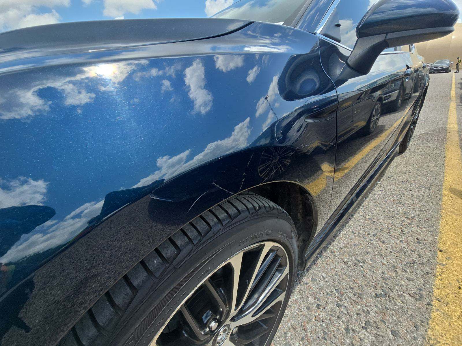 2019 Toyota Camry SE FWD