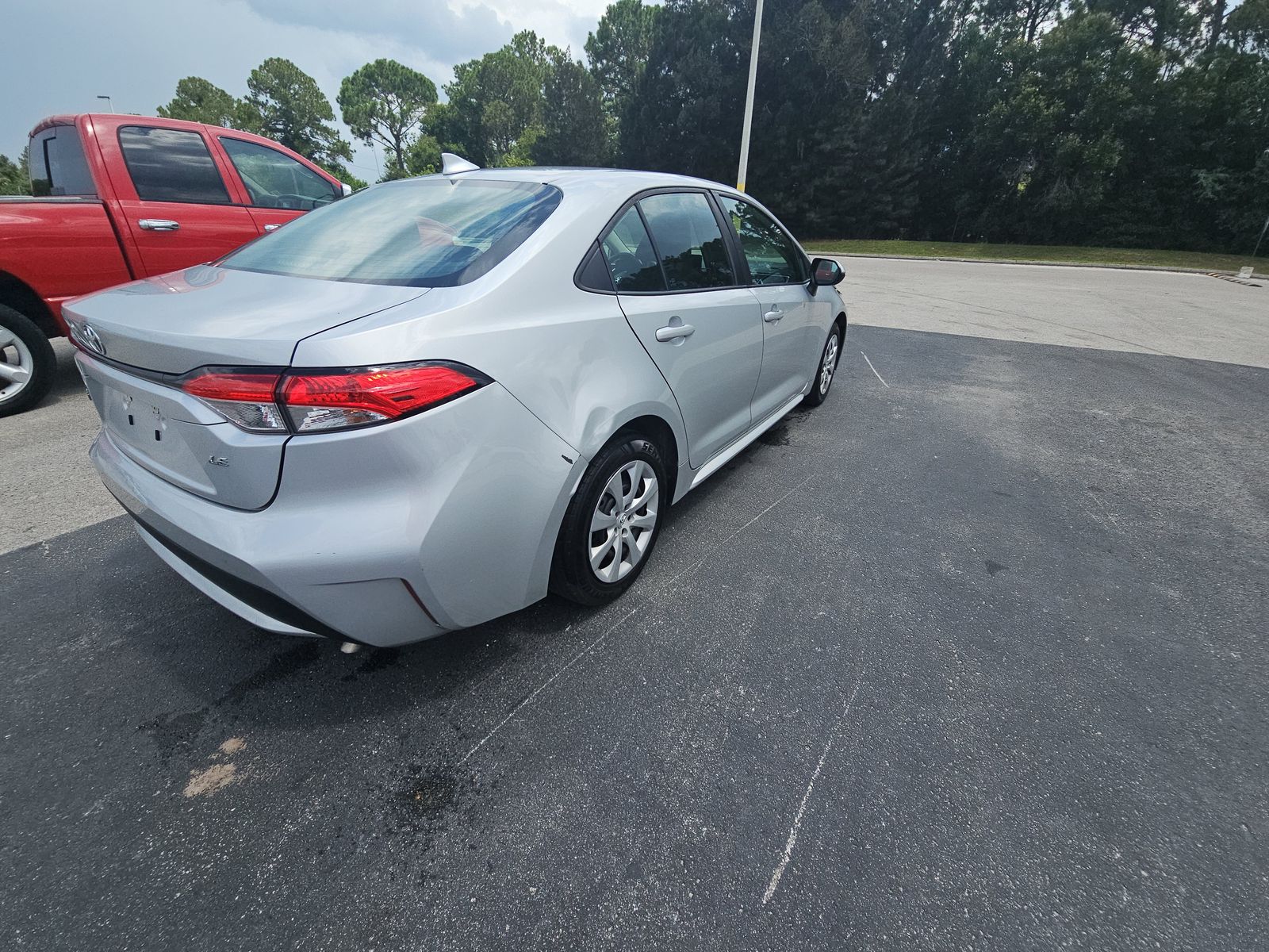 2022 Toyota Corolla LE FWD