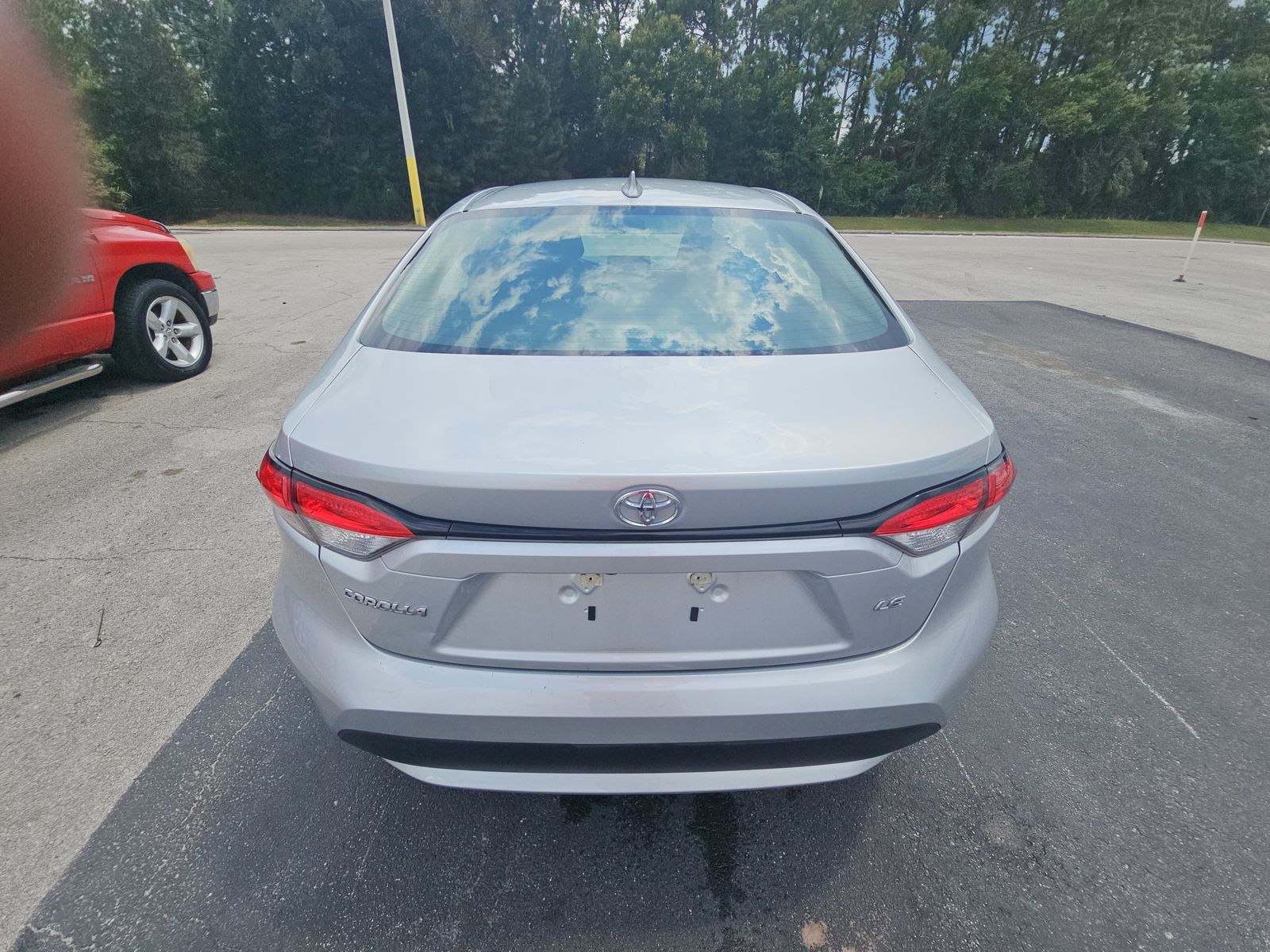 2022 Toyota Corolla LE FWD