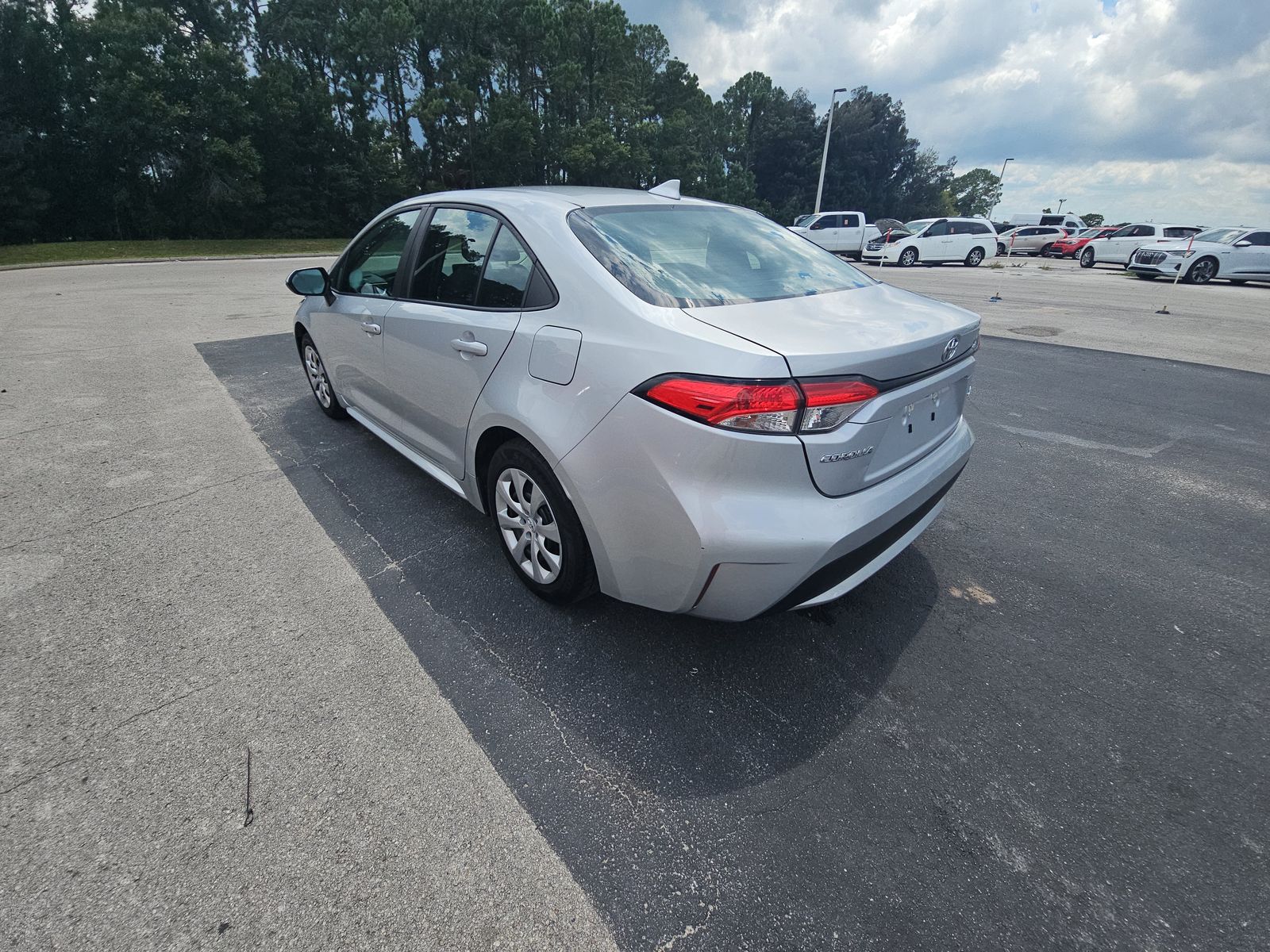2022 Toyota Corolla LE FWD