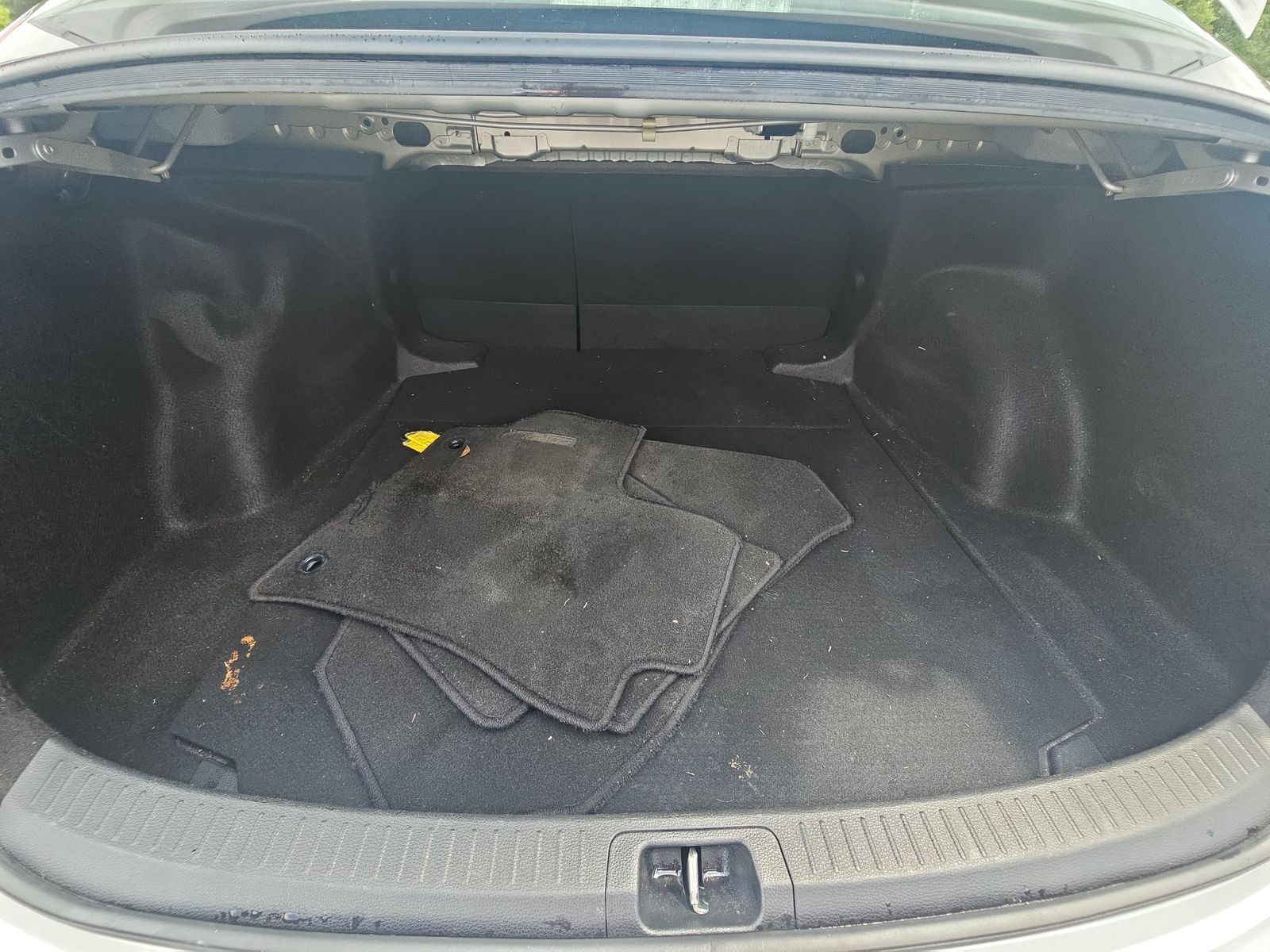 2022 Toyota Corolla LE FWD