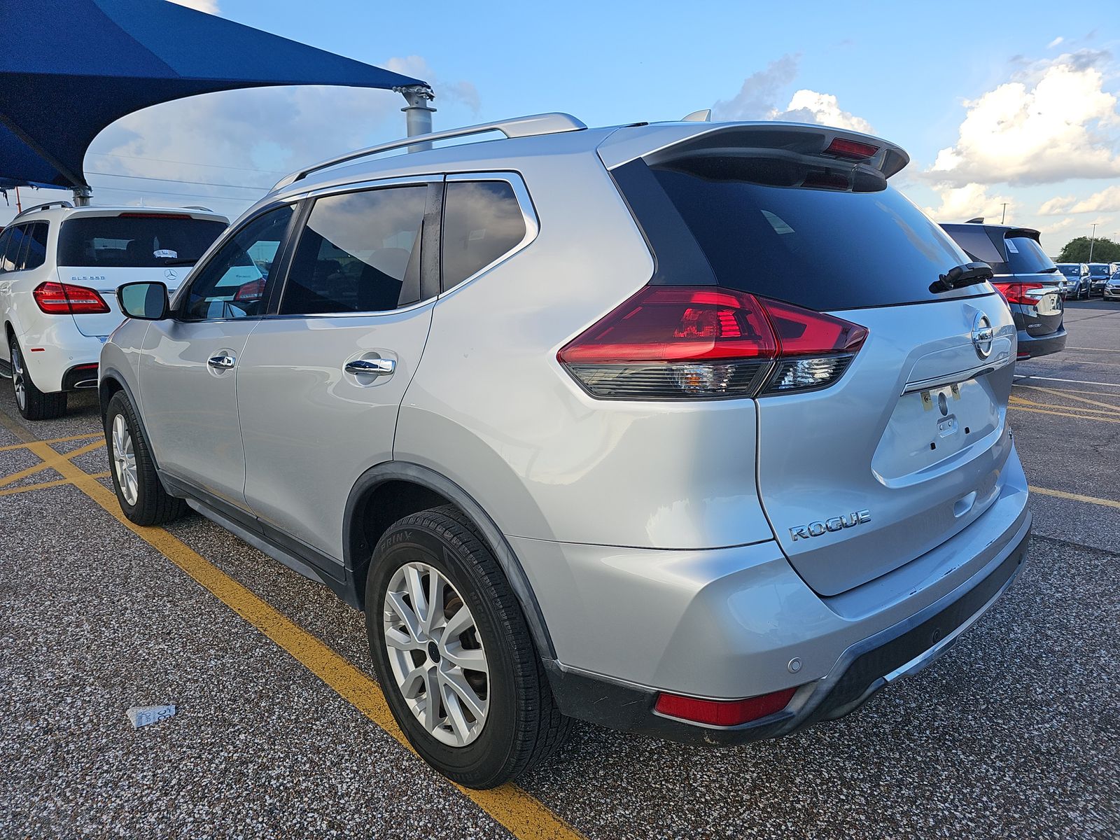 2020 Nissan Rogue SV FWD
