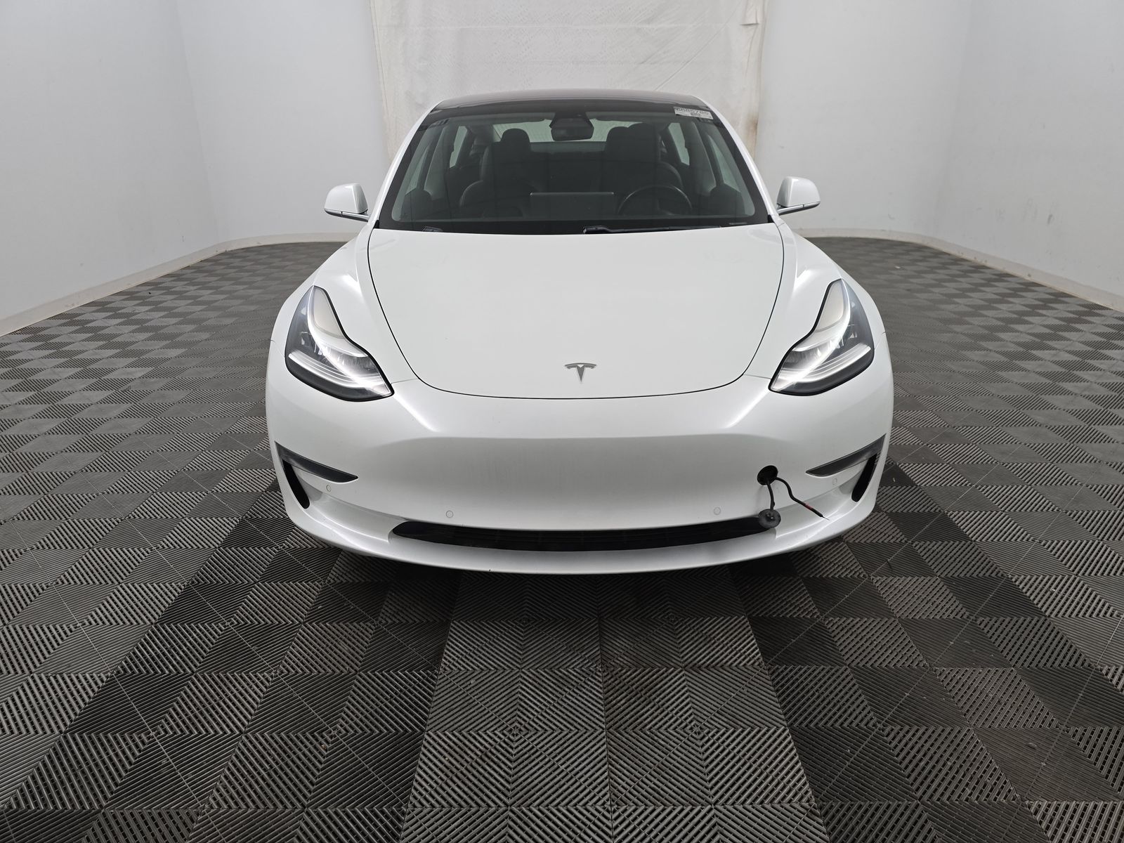 2018 Tesla Model 3 Long Range FWD