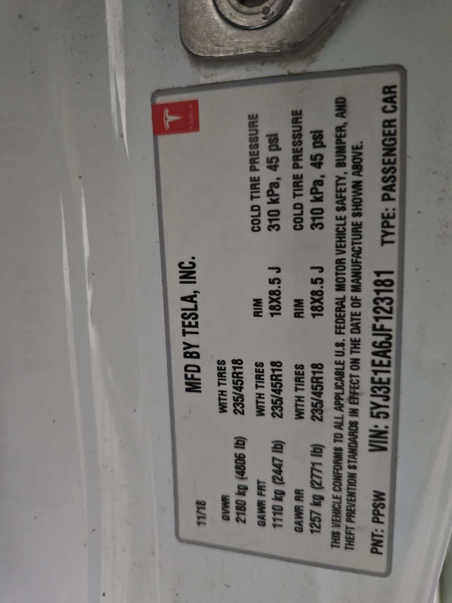 2018 Tesla Model 3 Long Range FWD