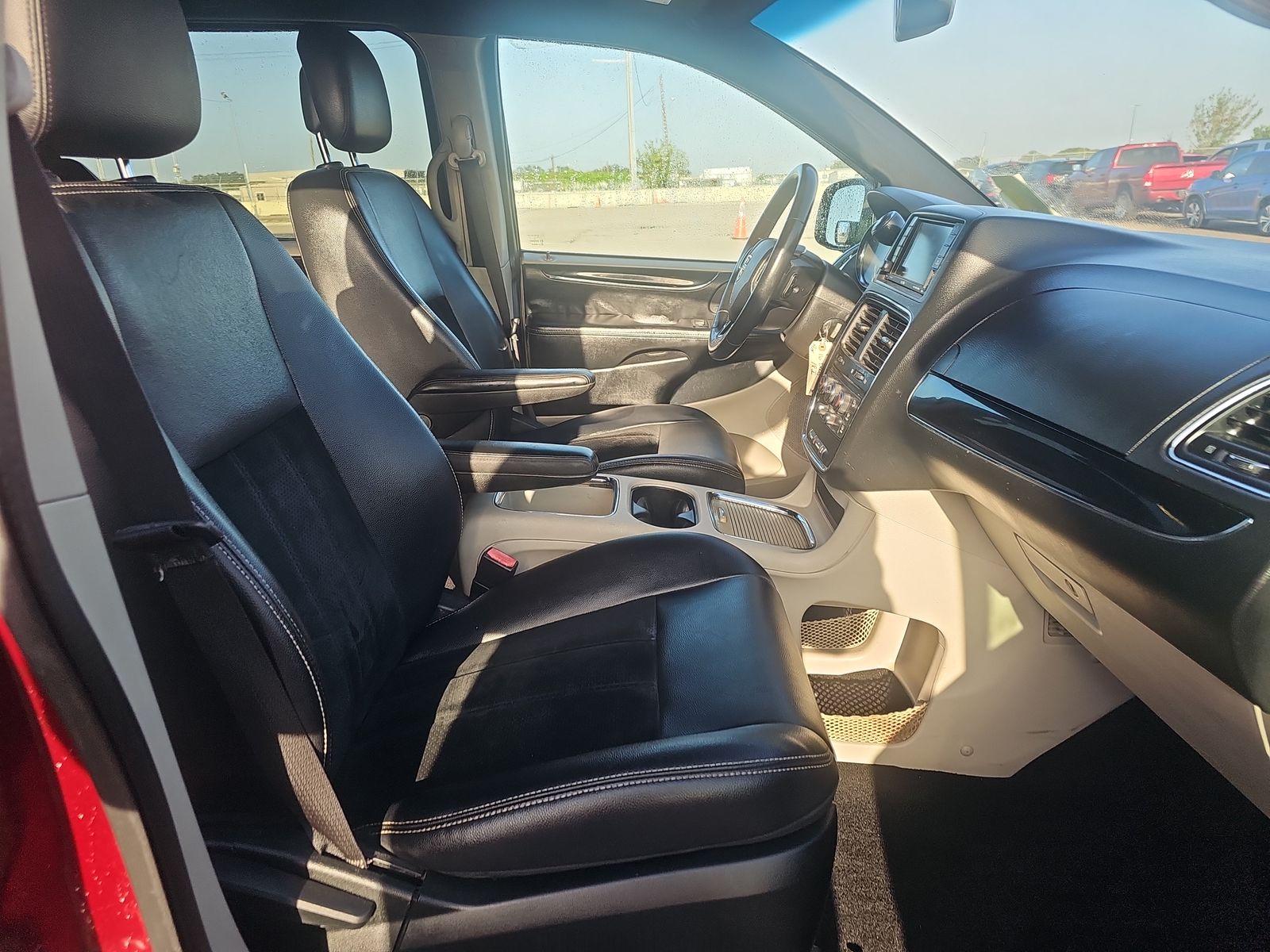 2016 Dodge Grand Caravan SXT Plus FWD