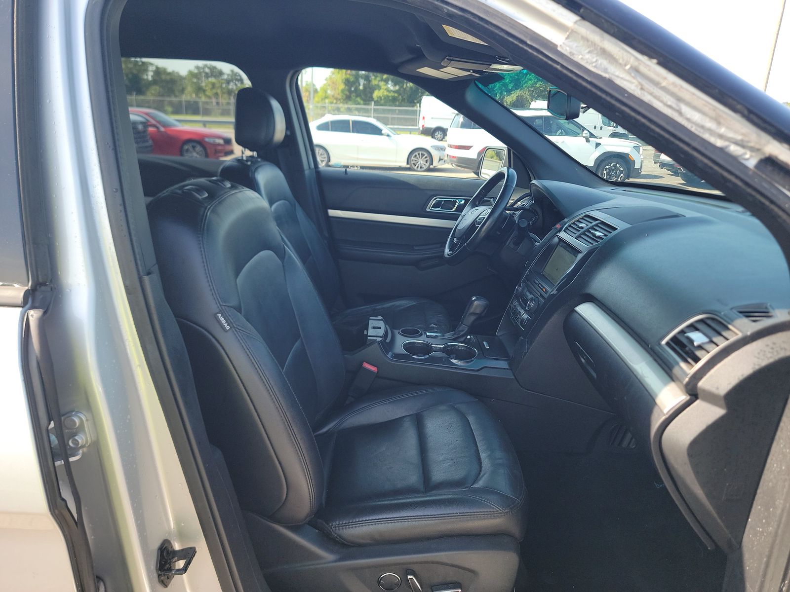 2017 Ford Explorer XLT FWD