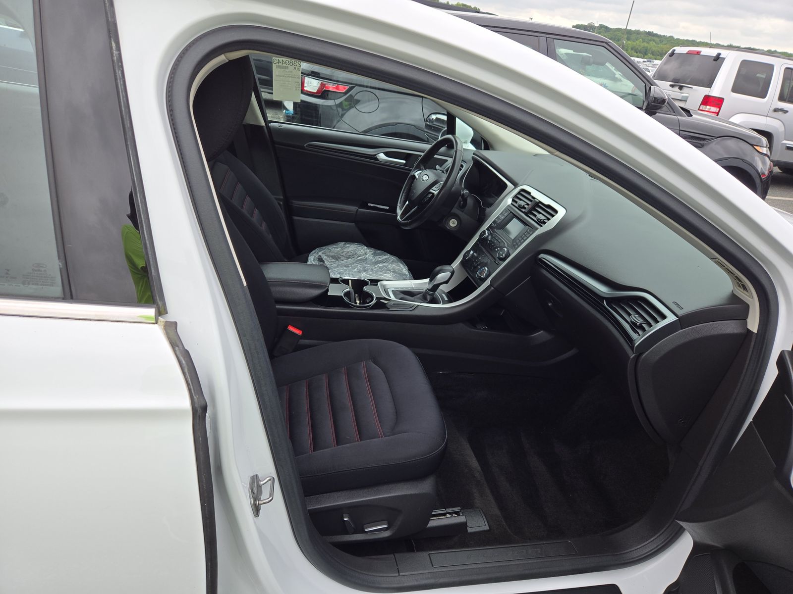 2015 Ford Fusion SE FWD