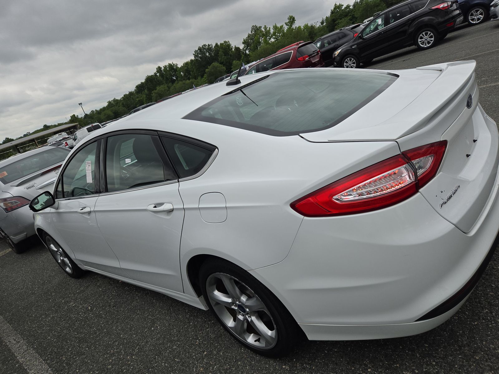 2015 Ford Fusion SE FWD
