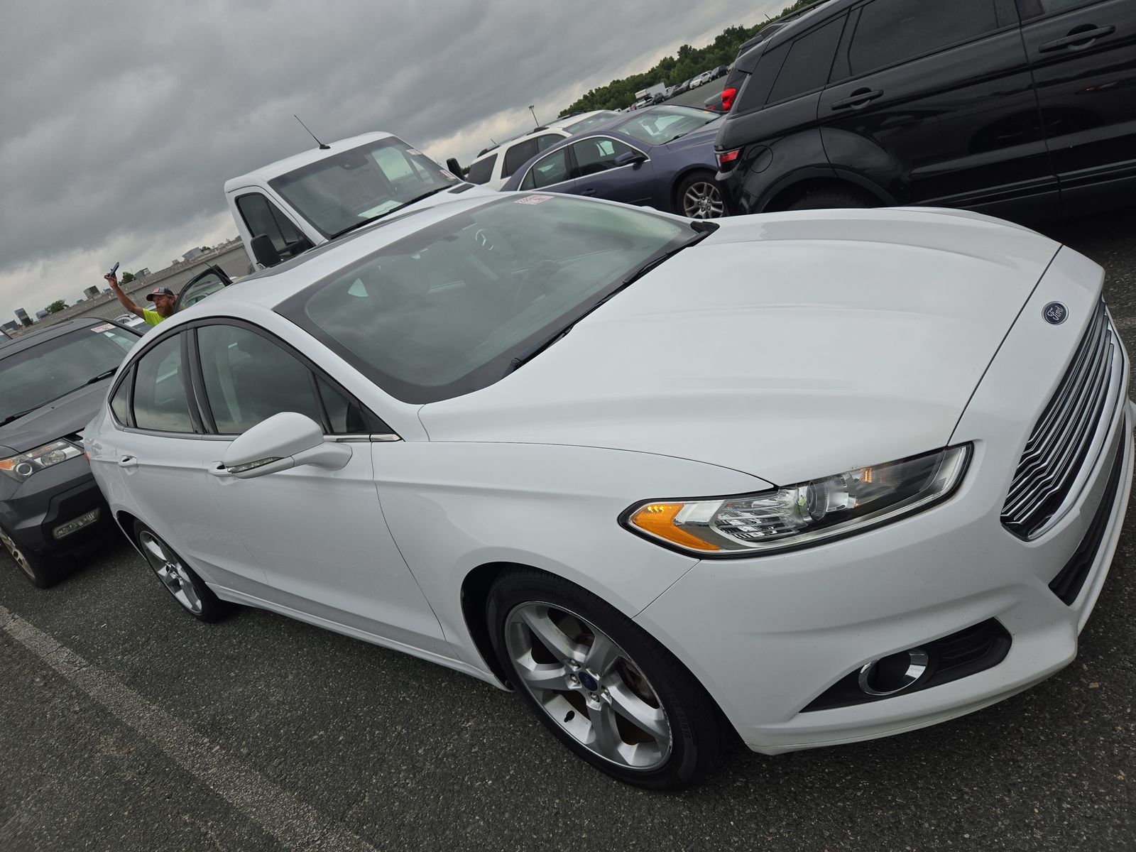 2015 Ford Fusion SE FWD