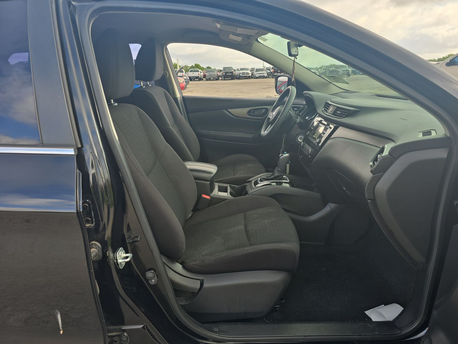 2017 Nissan Rogue Sport S FWD