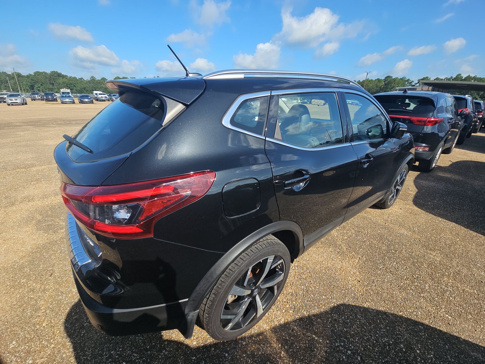 2020 Nissan Rogue Sport SL FWD