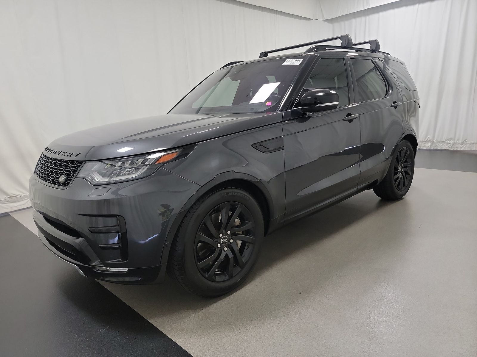 2020 Land Rover Discovery Landmark Edition AWD