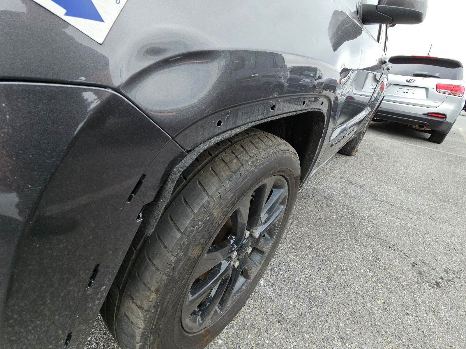 2020 Jeep Grand Cherokee Laredo Altitude Edition AWD