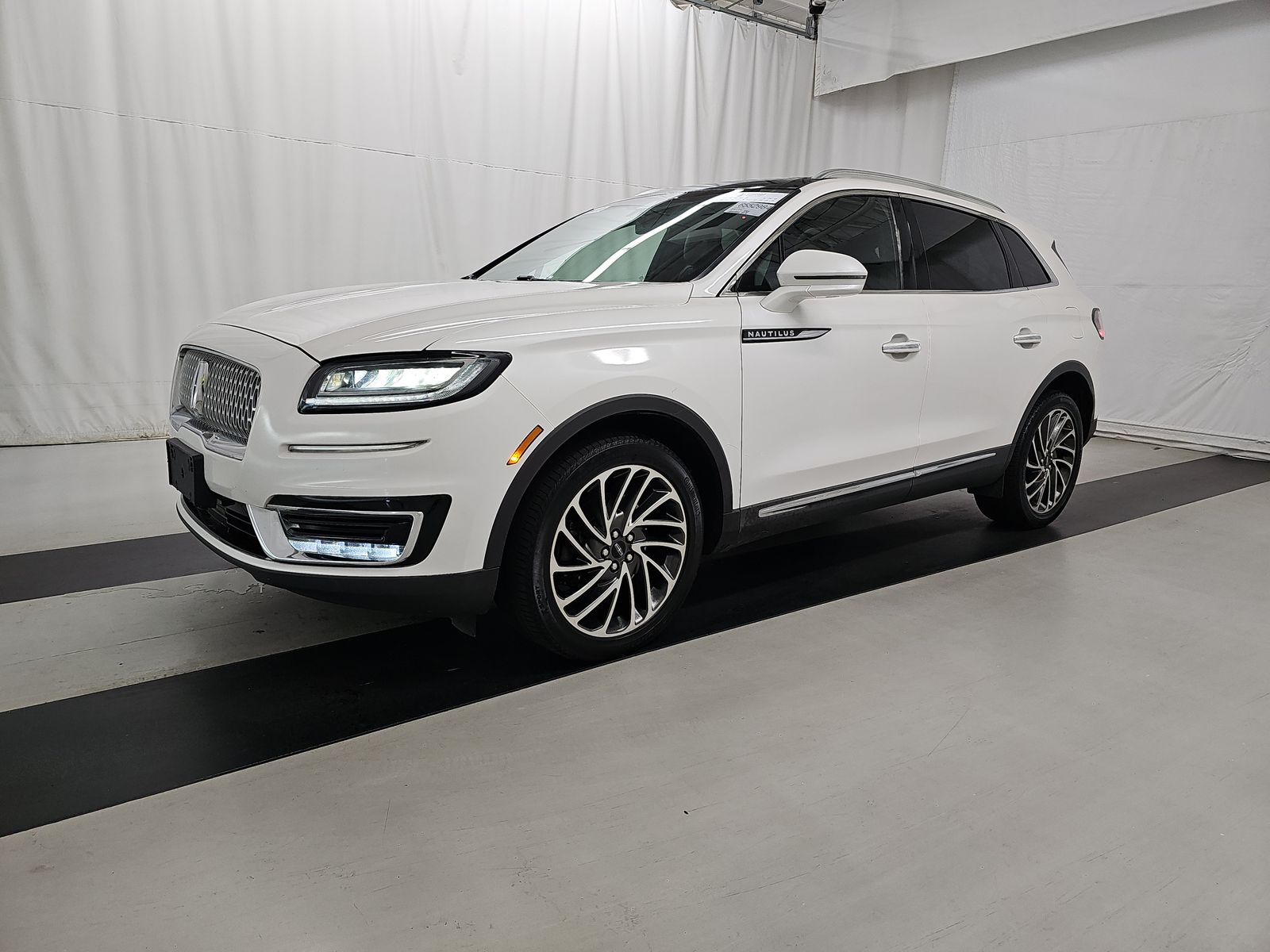 2019 Lincoln Nautilus Reserve AWD