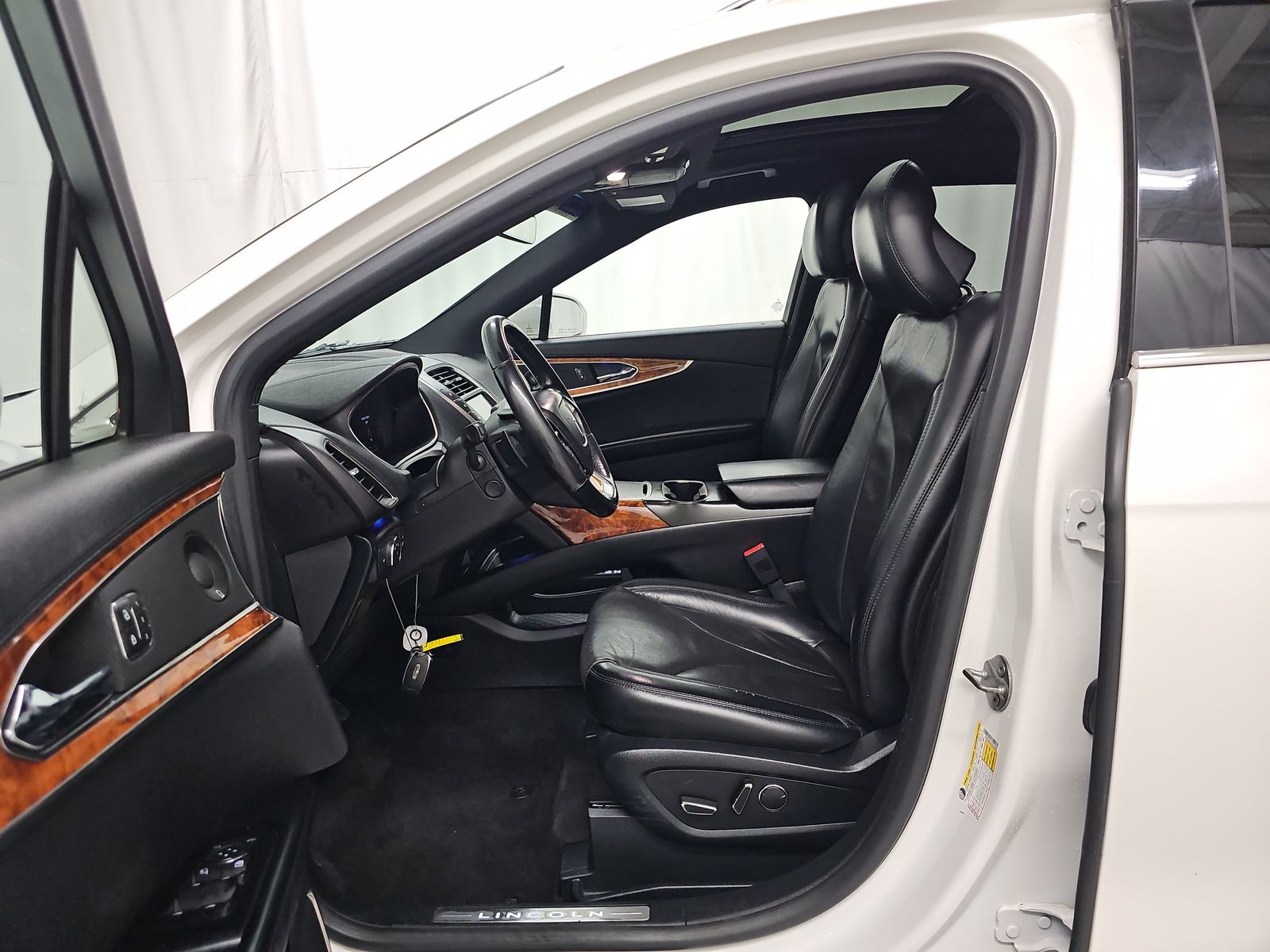 2019 Lincoln Nautilus Reserve AWD