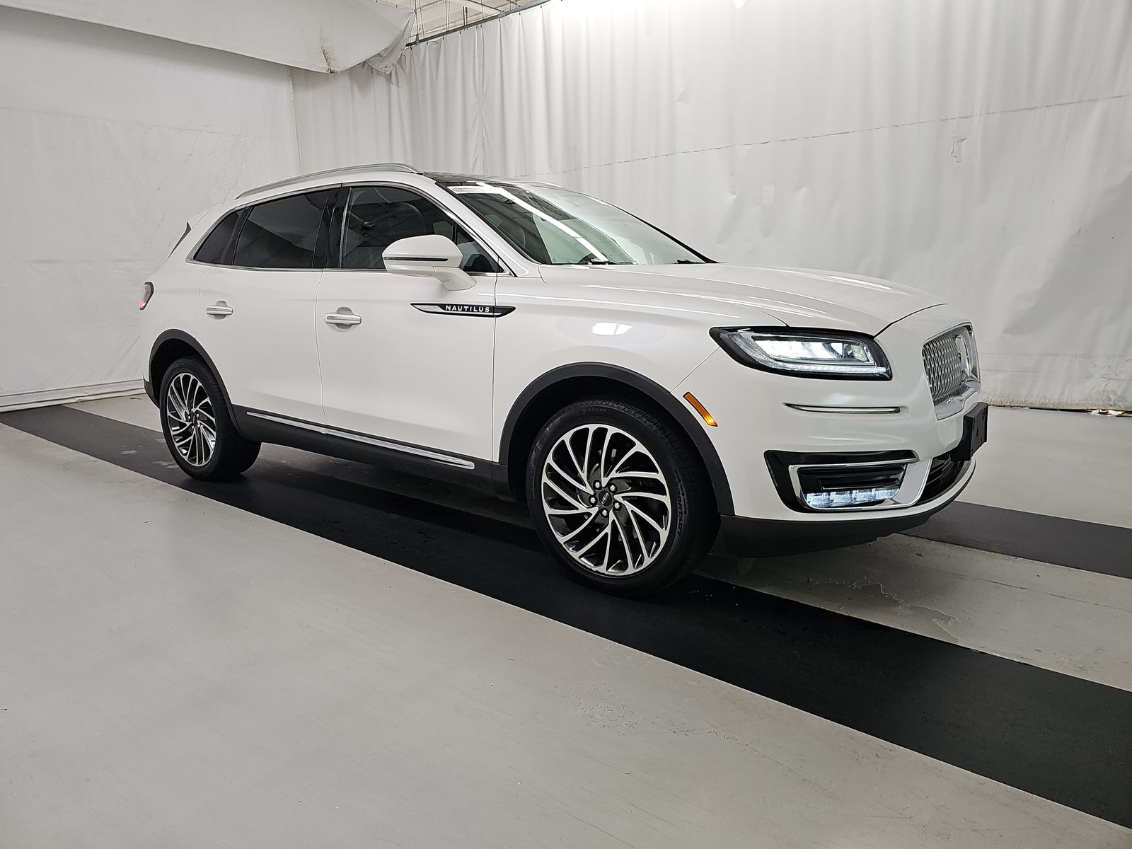 2019 Lincoln Nautilus Reserve AWD