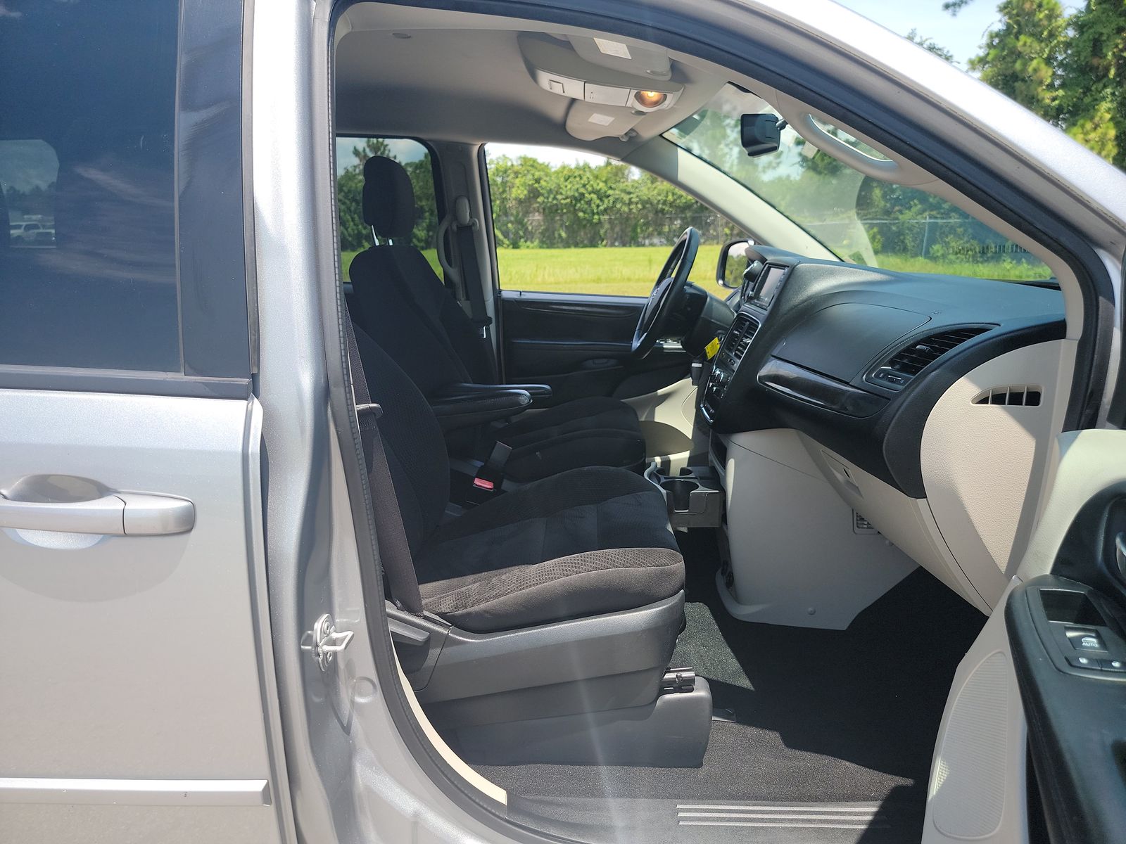 2017 Dodge Grand Caravan SE FWD