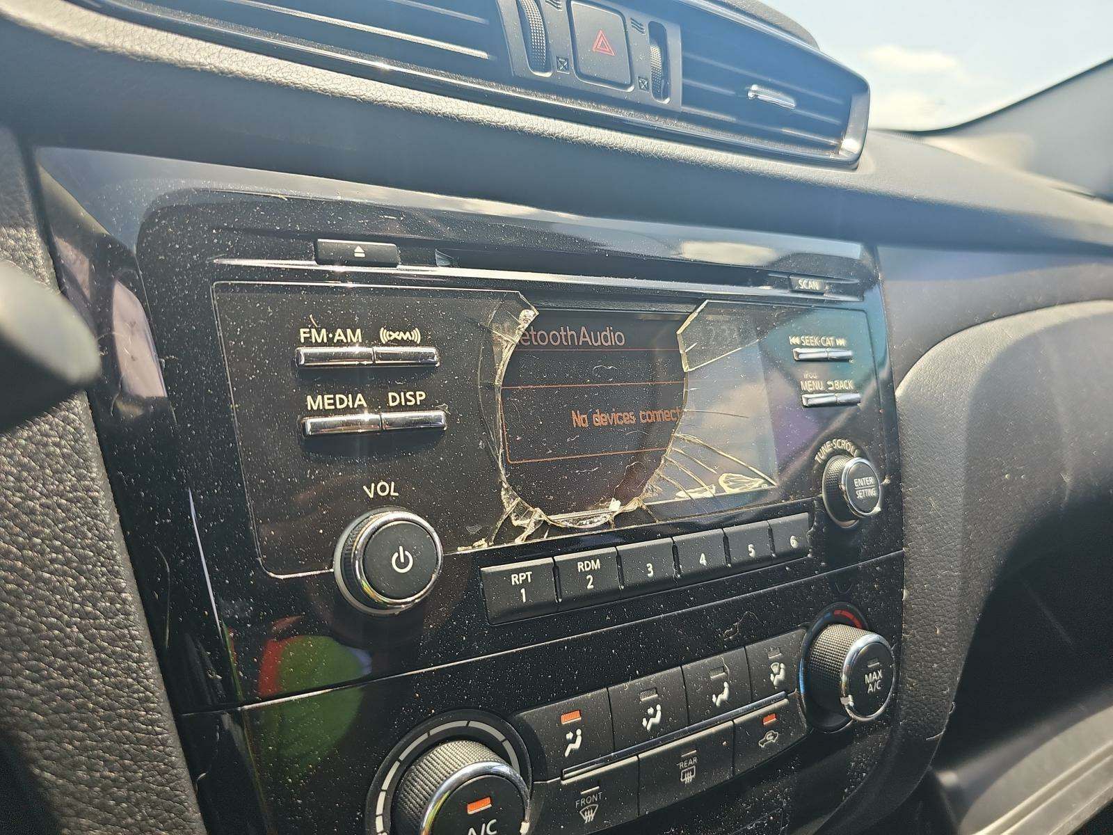 2017 Nissan Rogue Sport S FWD