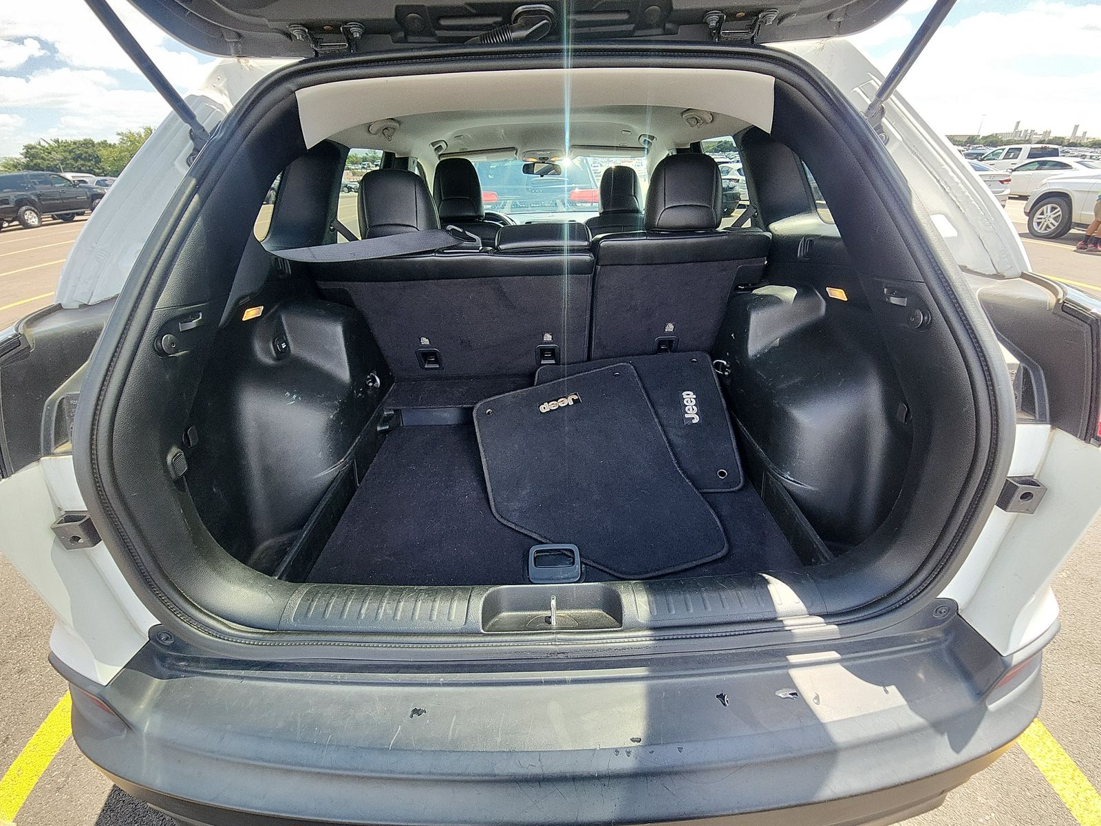 2019 Jeep Cherokee Latitude Plus FWD