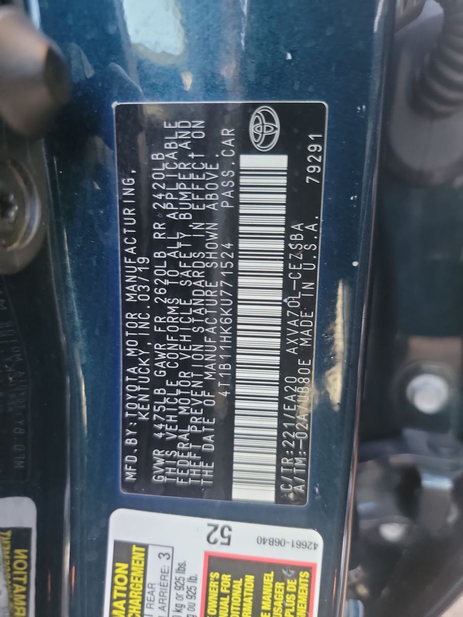 2019 Toyota Camry SE FWD