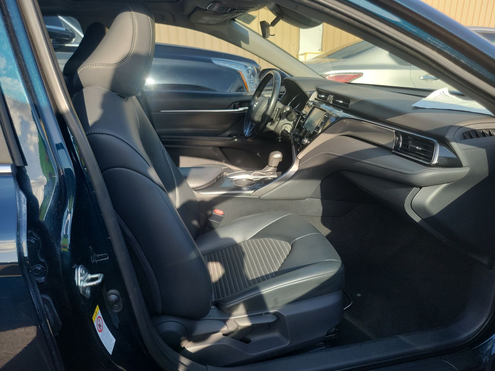 2019 Toyota Camry SE FWD