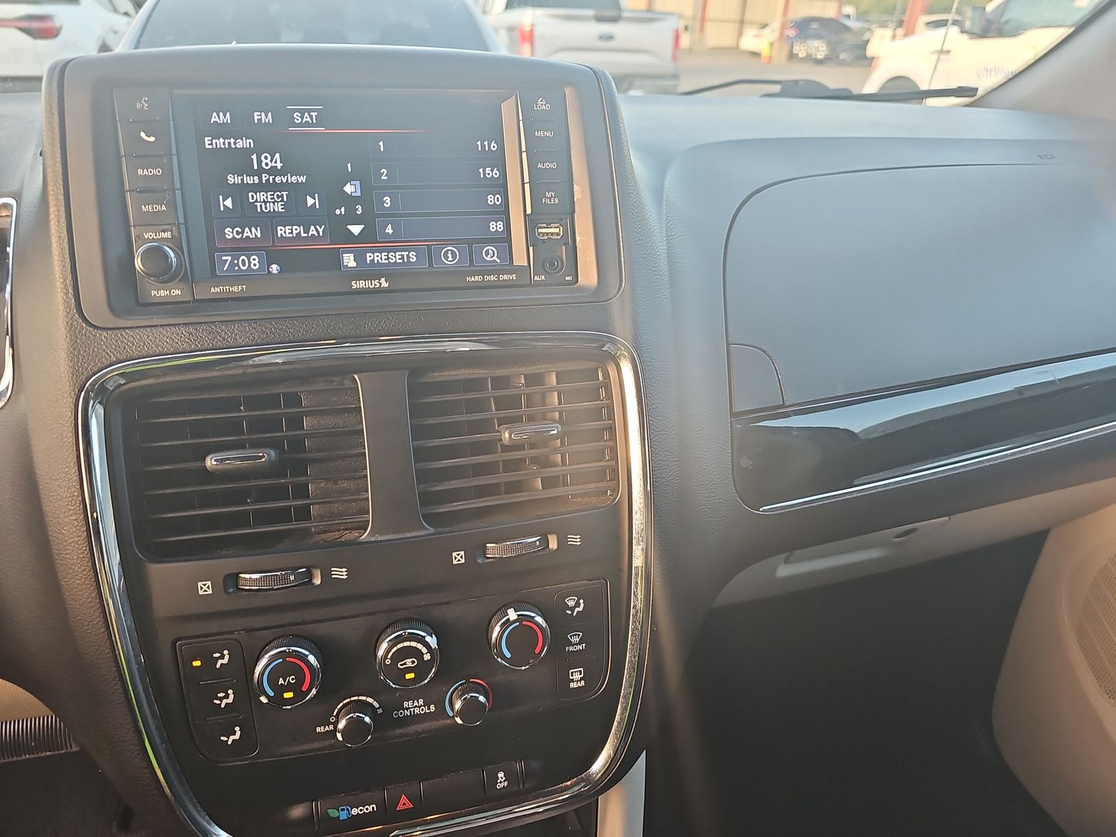 2018 Dodge Grand Caravan SXT FWD