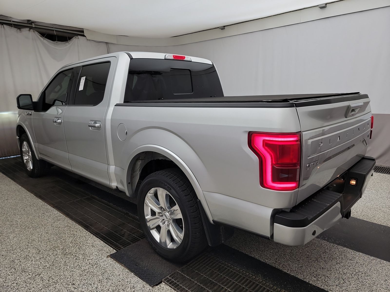 2016 Ford F-150 Platinum AWD