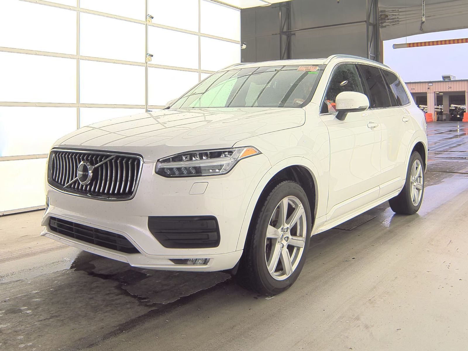 2022 Volvo XC90 T5 Momentum AWD