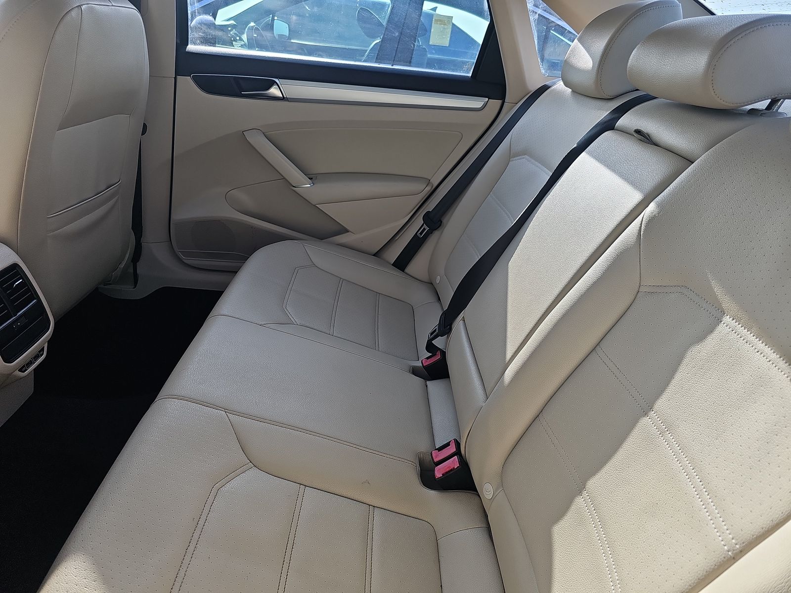 2019 Volkswagen Passat 2.0T Wolfsburg Edition FWD