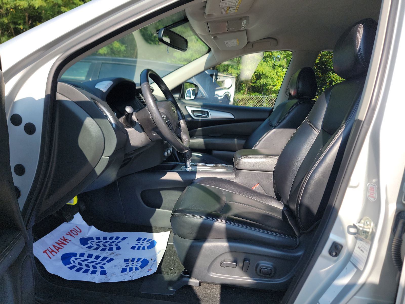 2020 Nissan Pathfinder SL FWD