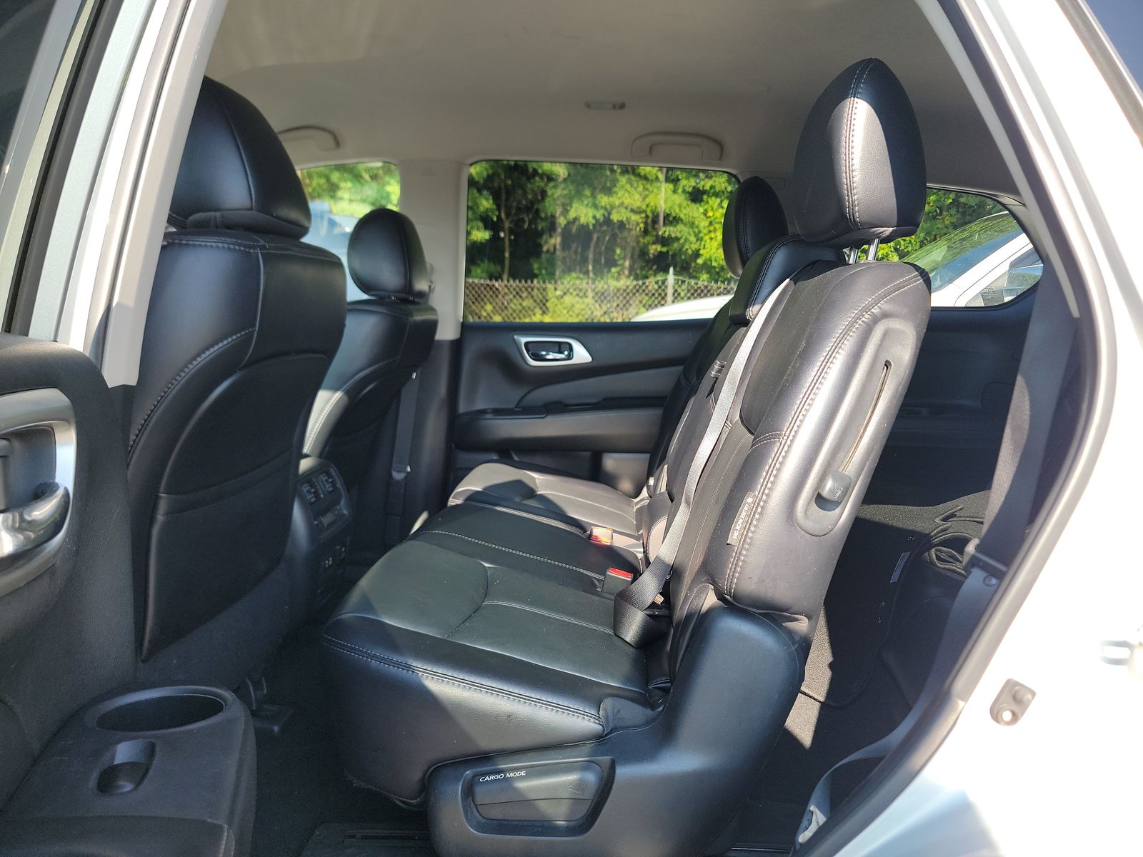 2020 Nissan Pathfinder SL FWD