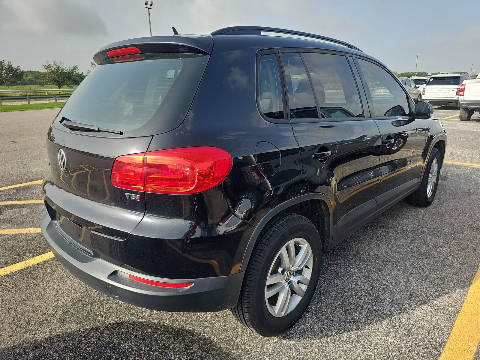 2016 Volkswagen Tiguan 2.0T S FWD