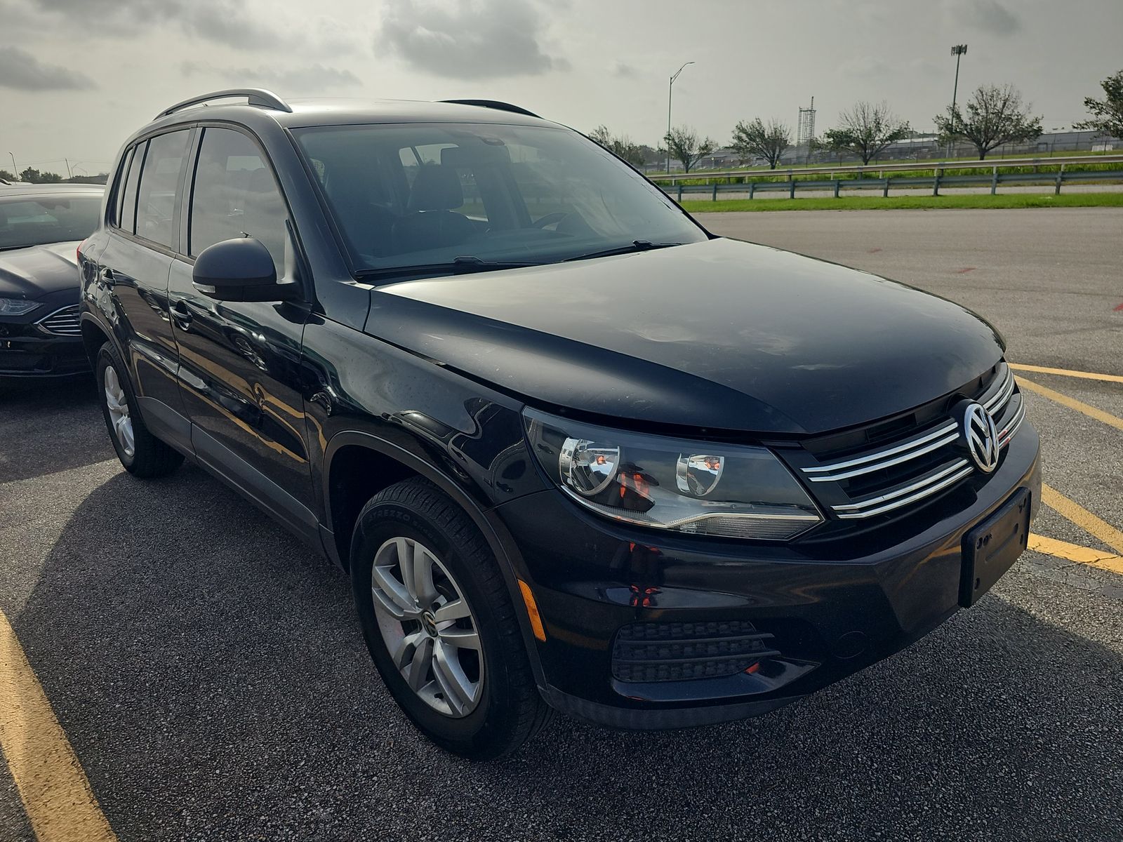 2016 Volkswagen Tiguan 2.0T S FWD