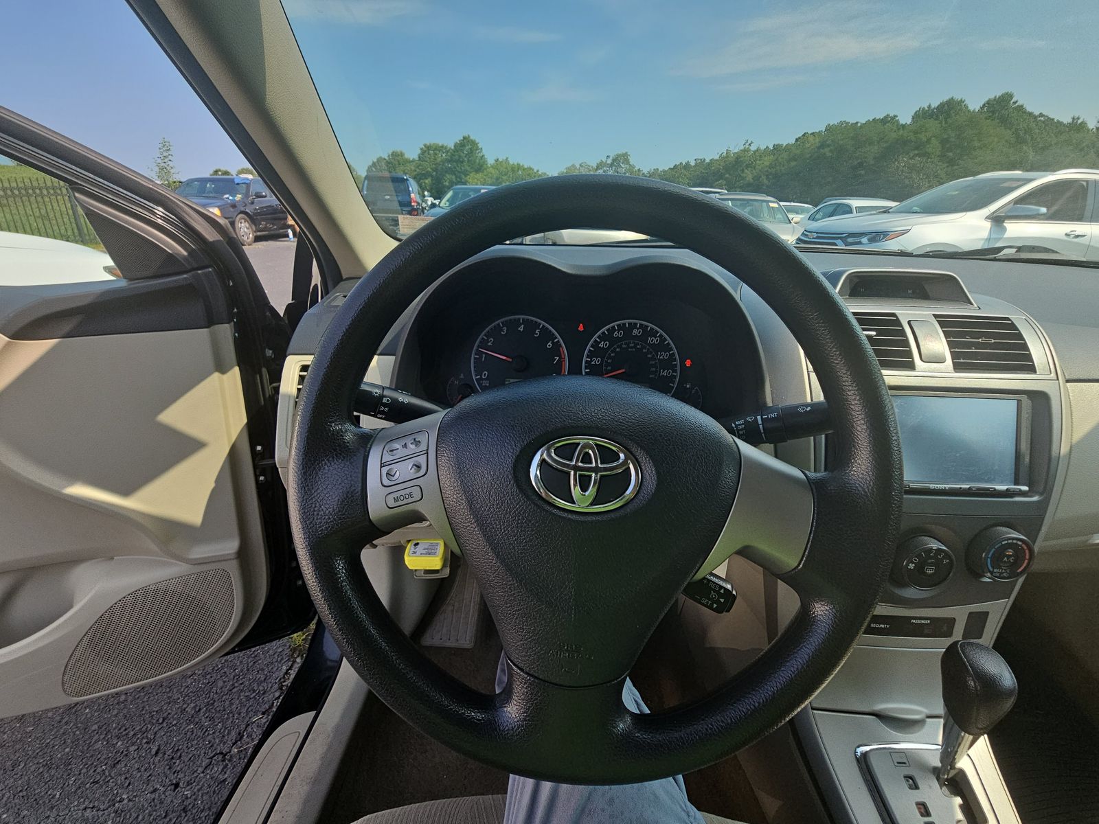 2013 Toyota Corolla LE FWD