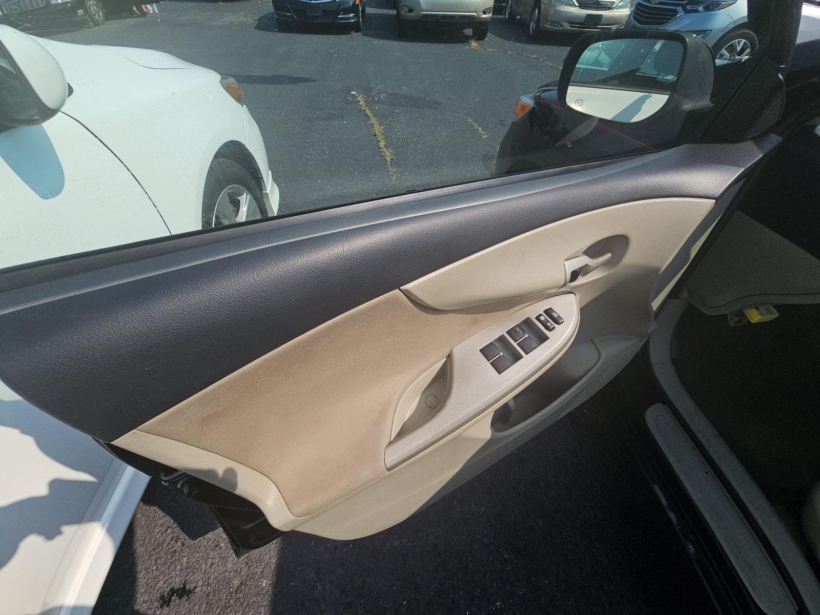 2013 Toyota Corolla LE FWD