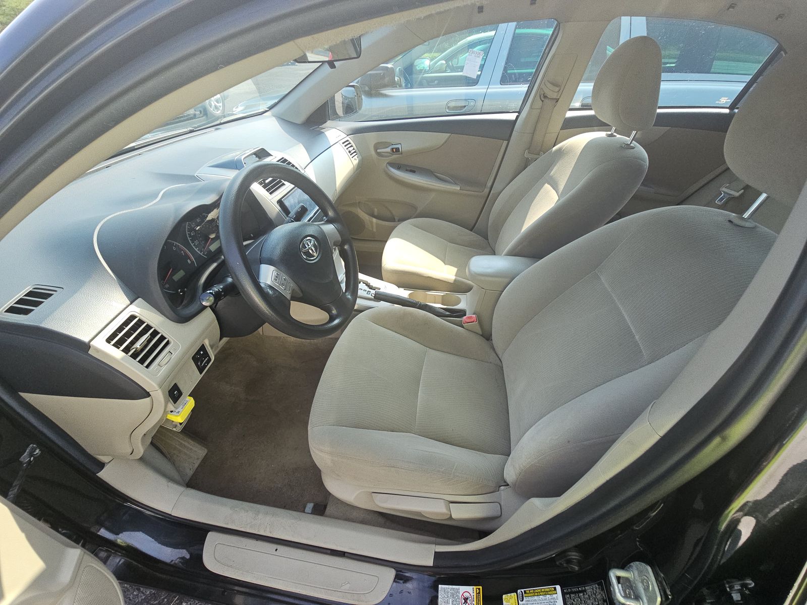 2013 Toyota Corolla LE FWD