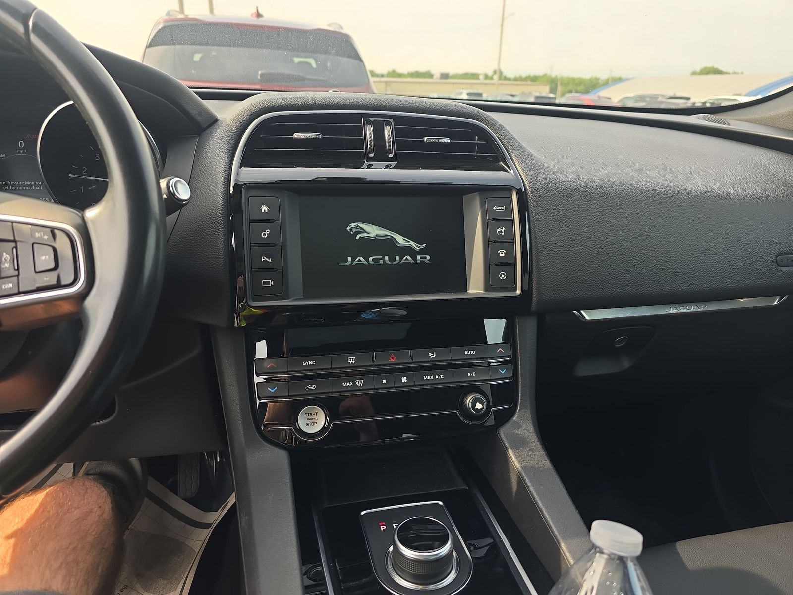 2018 Jaguar F-PACE 25t Premium AWD