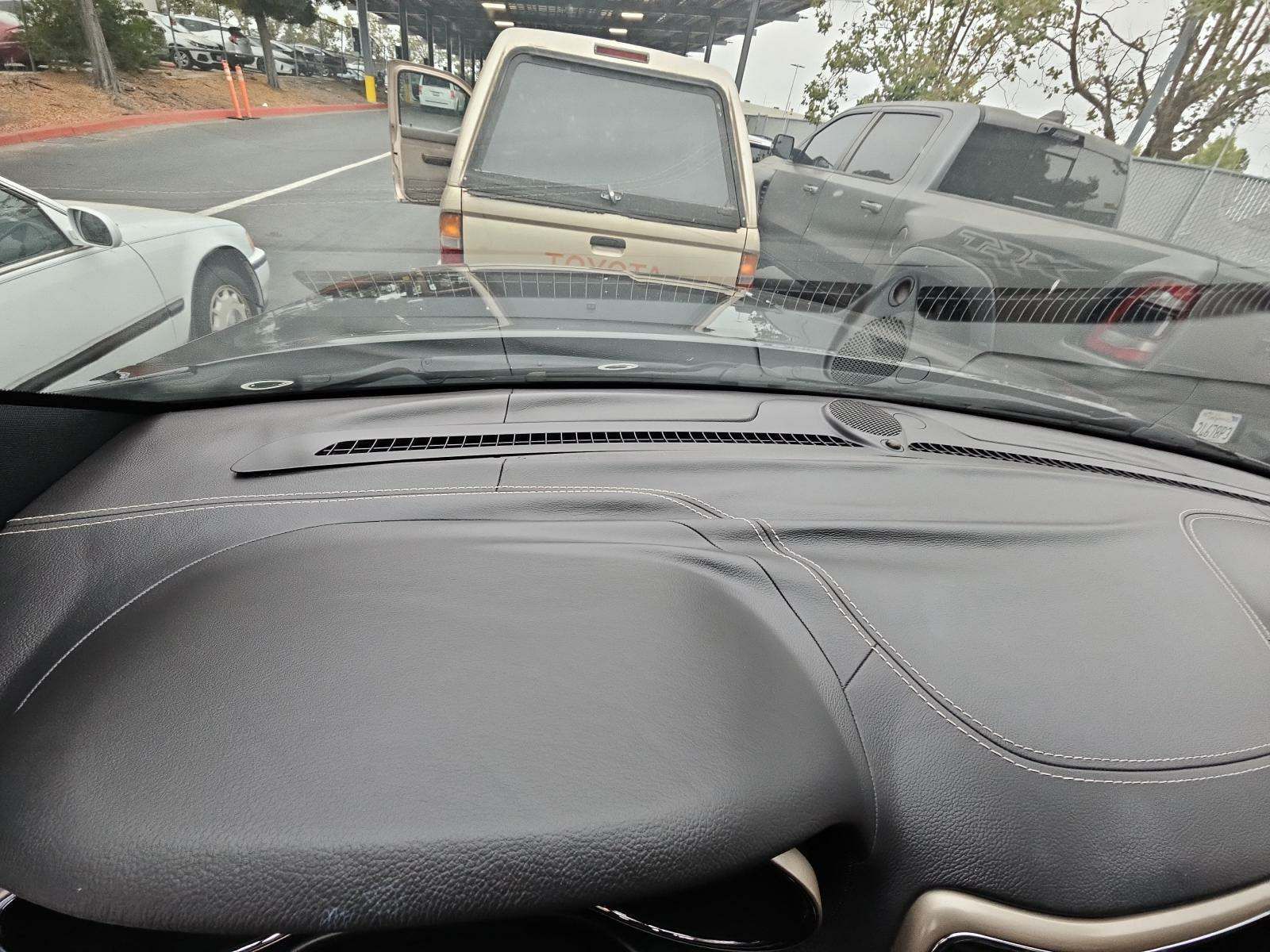 2014 Jeep Grand Cherokee Overland AWD