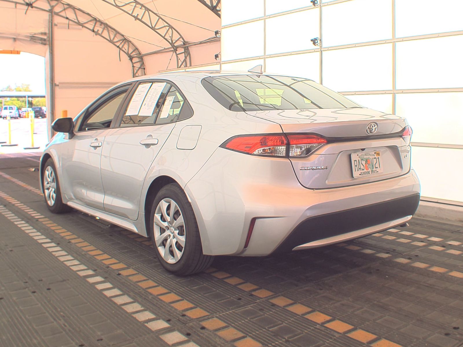 2021 Toyota Corolla LE FWD