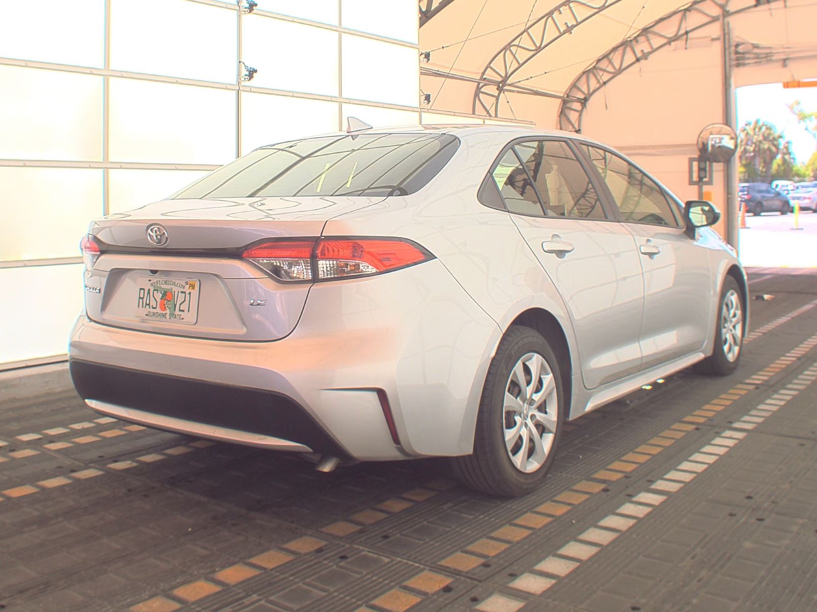 2021 Toyota Corolla LE FWD