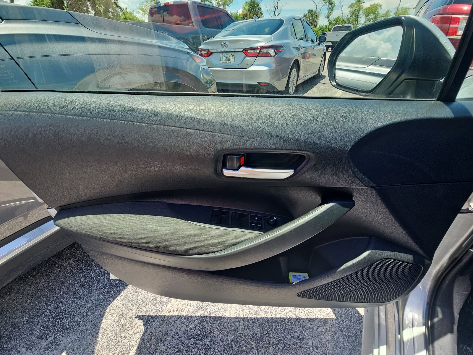 2021 Toyota Corolla LE FWD