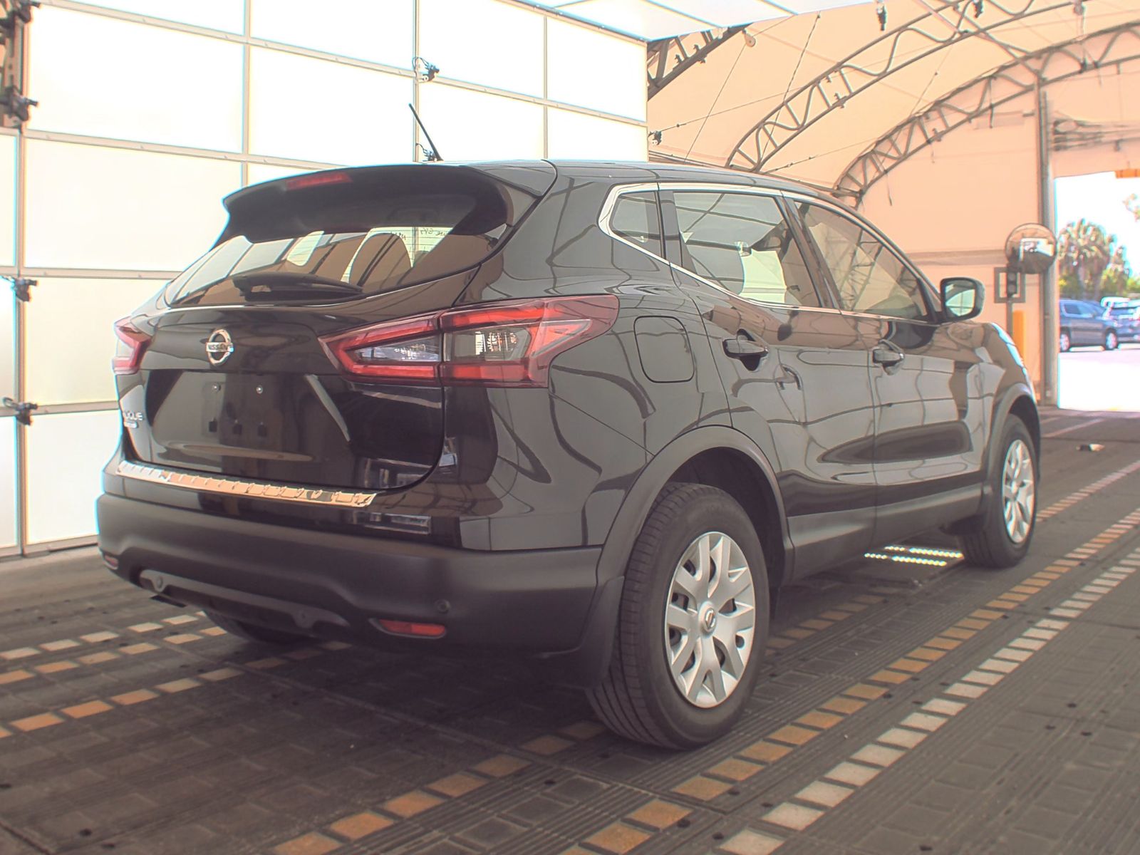 2020 Nissan Rogue Sport S FWD