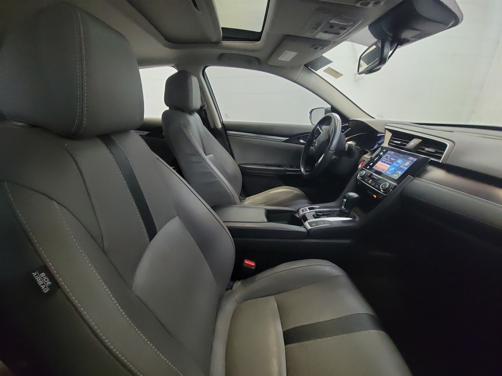 2017 Honda Civic Touring FWD