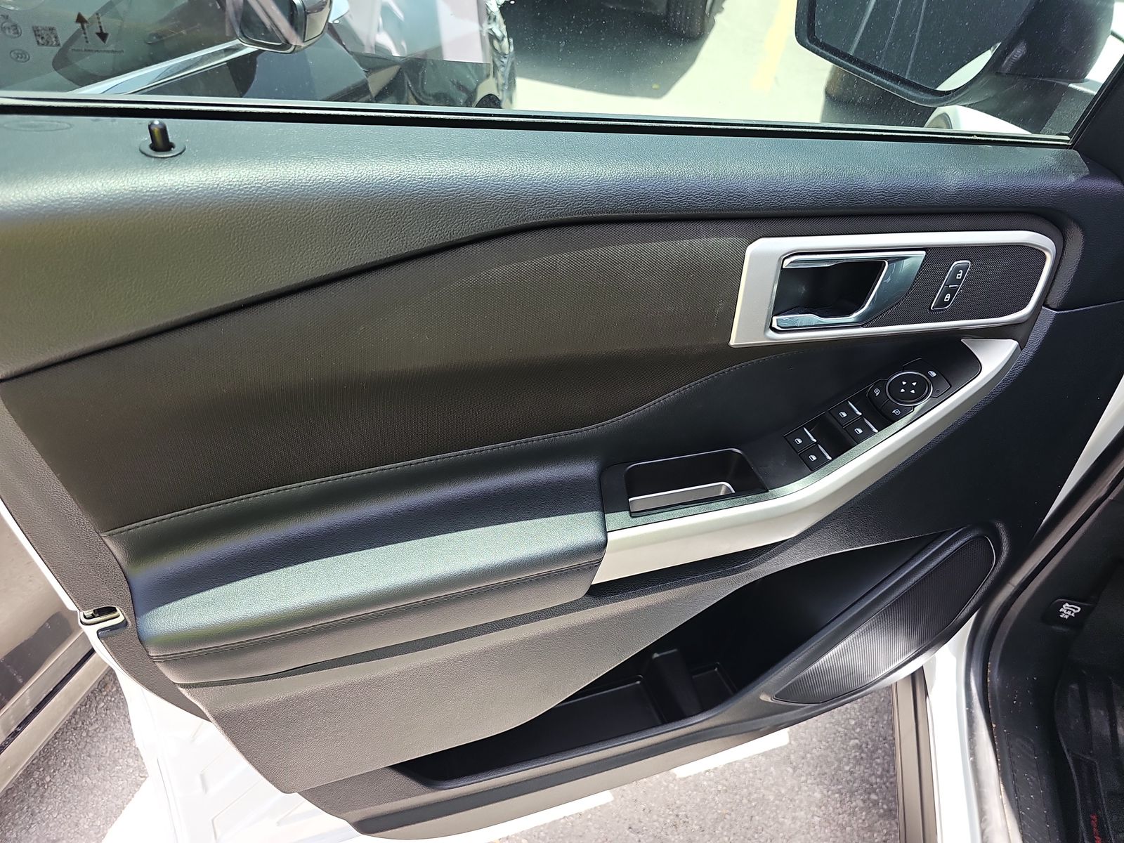 2020 Ford Explorer XLT RWD