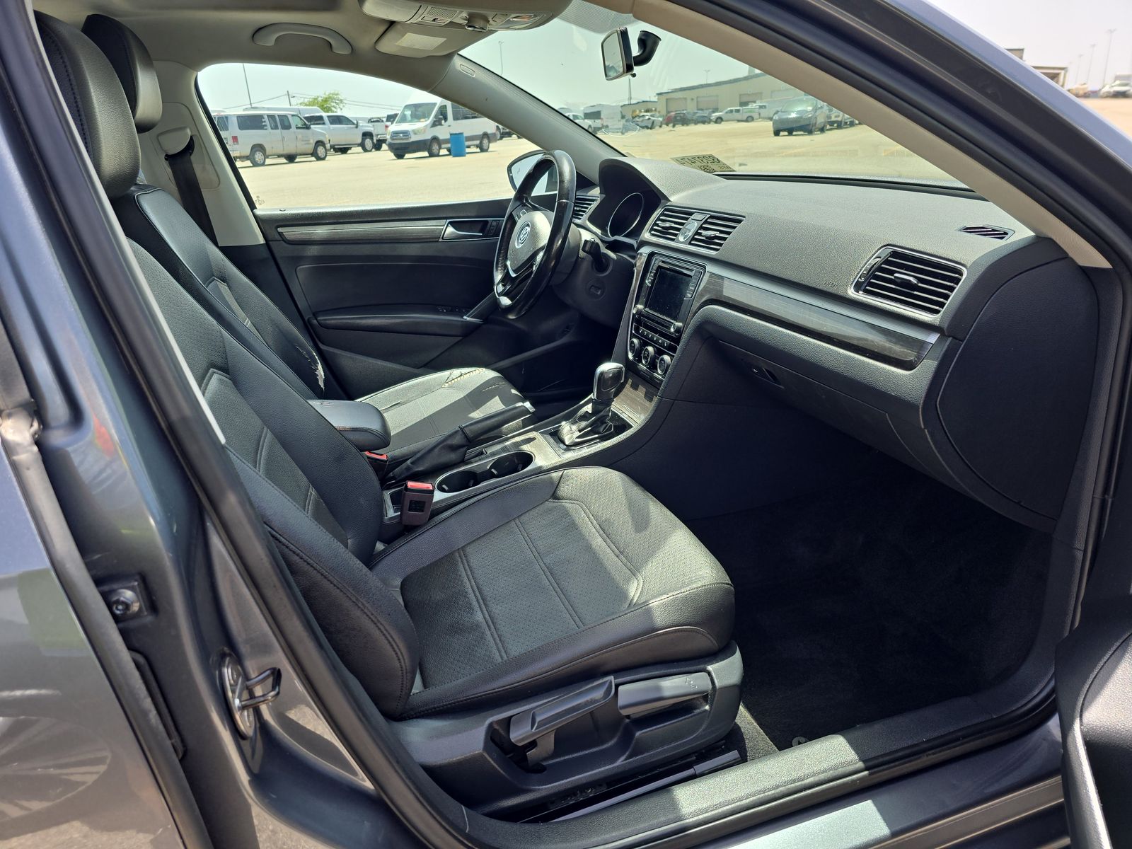 2017 Volkswagen Passat 1.8T SE FWD