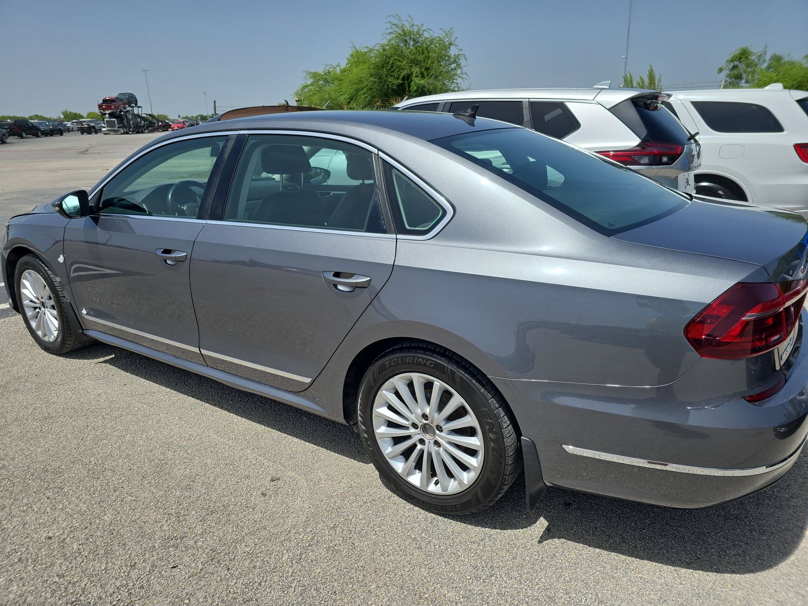 2017 Volkswagen Passat 1.8T SE FWD