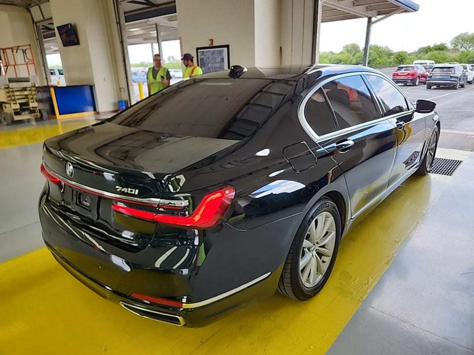 2020 BMW 7 Series 740i FWD