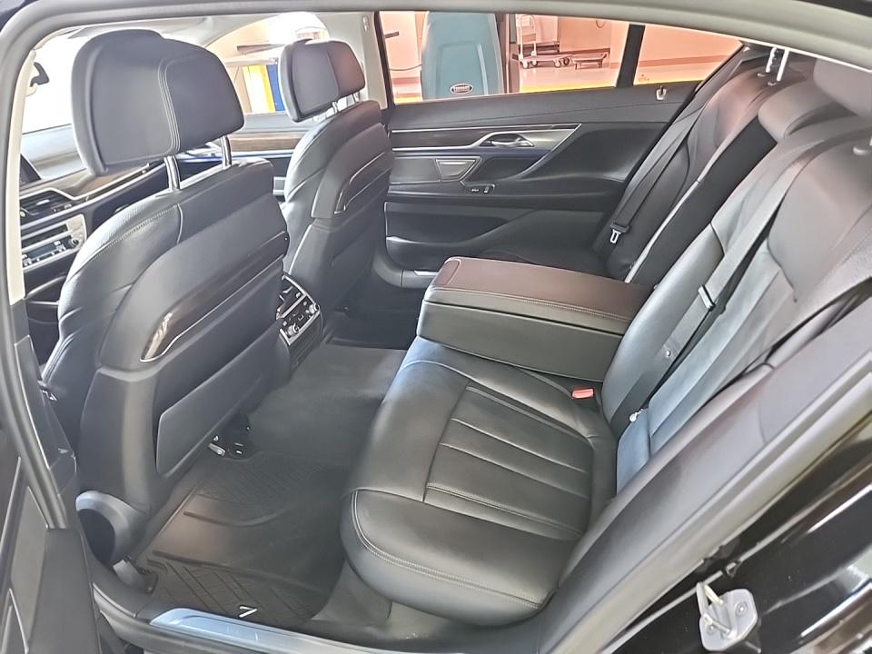 2020 BMW 7 Series 740i FWD